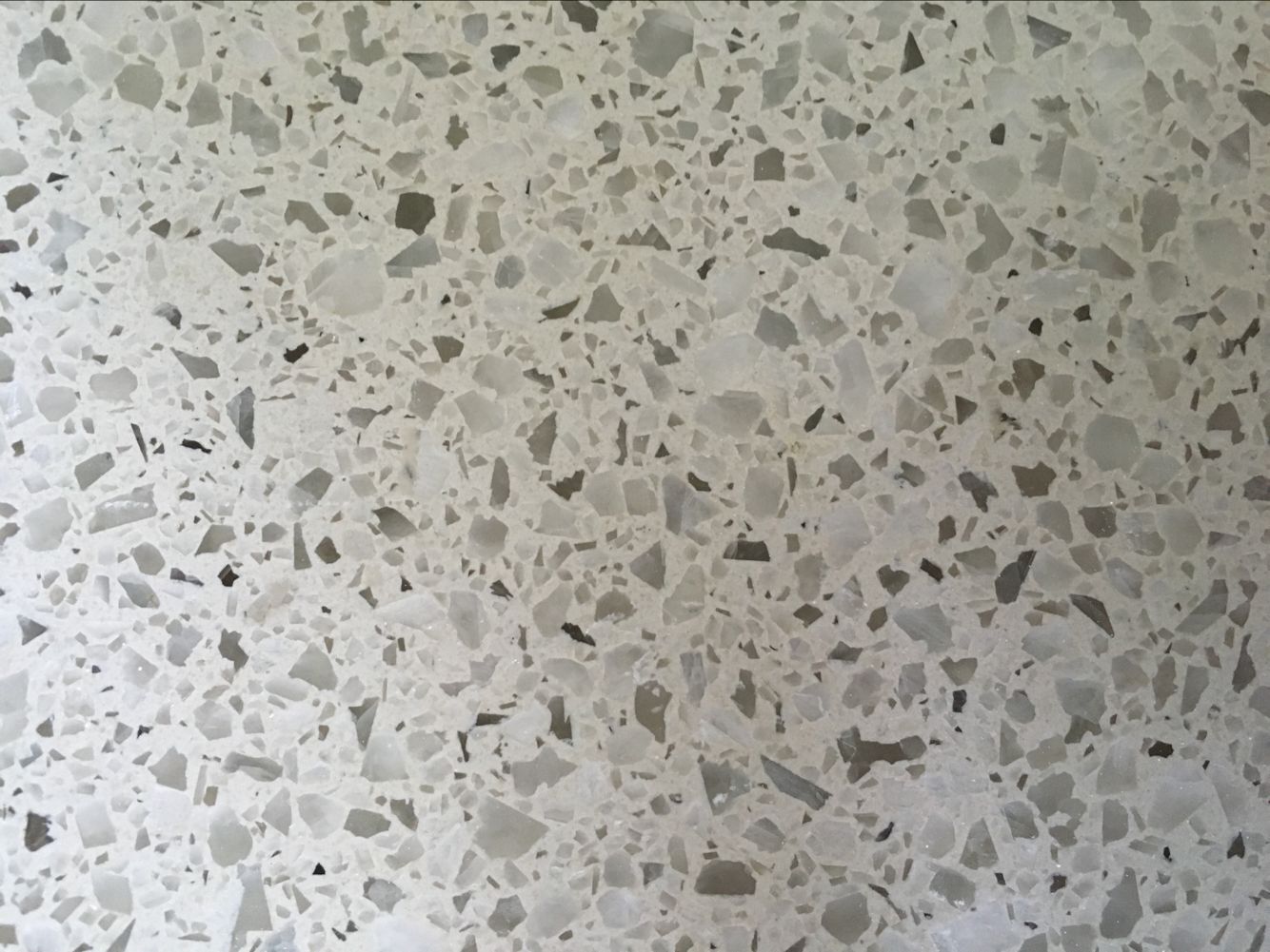 專業(yè)水磨石，世紀(jì)建筑之選——十六載匠心，鑄就卓越地面裝飾